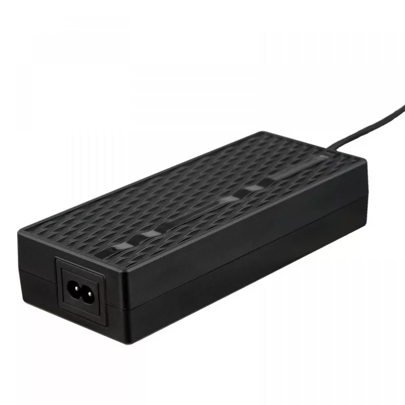 Carregador Akyga AK-EV-09 para e-bikes / trotinetes elétricas com bateria de 48 V (13s), 54,6 V, 2 A, 110 W, cabo sem ficha, 1 m