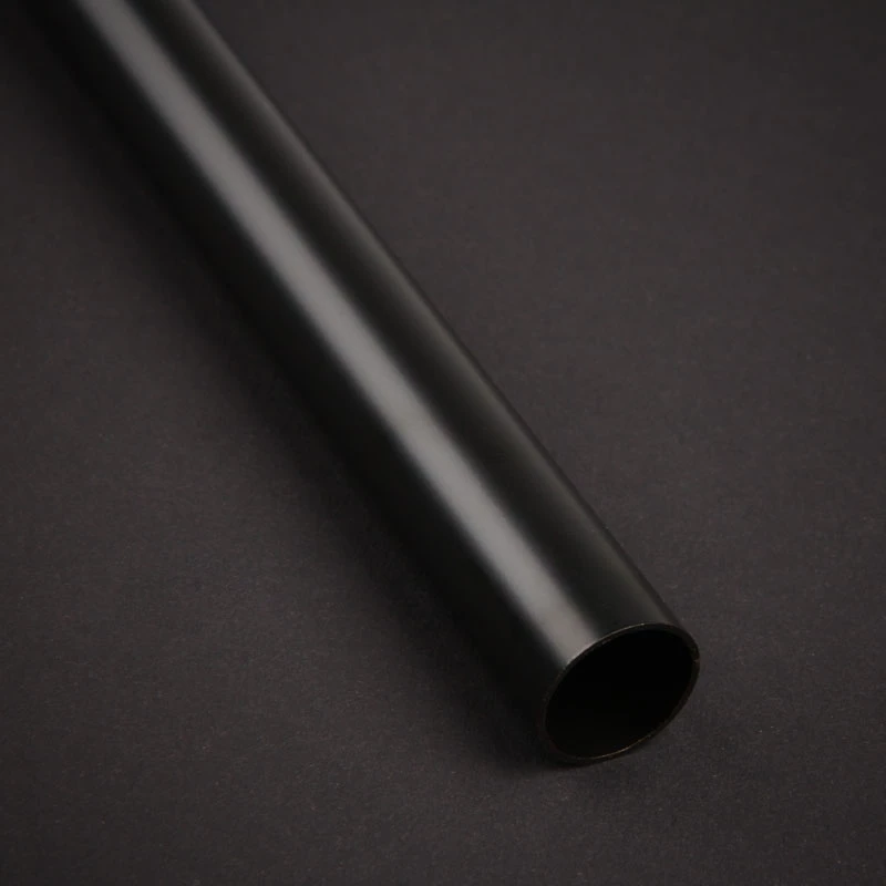 Tubo rígido 16 mm DE BitsPower None Chamfer tubo de latão 500 mm – acabamento carbono
