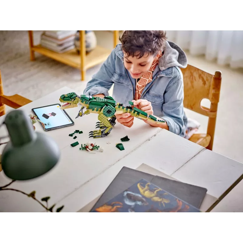 Brinquedo de construção LEGO Creator 3-em-1 T.Rex Conjunto de construção, 626 peças, 150 mm de altura, idade 9+