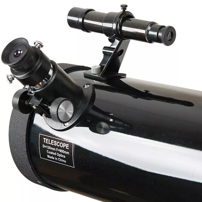 Telescópio refrator Skywatcher BK 1309 EQ2 — abertura 130 mm, distância focal 900 mm