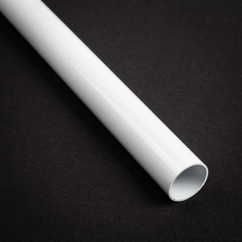 Tubo rígido Bitspower 16 mm AD tubo de latão com extremidade biselada, 500 mm, pintado de branco