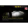 Lanterna de mão Nitecore TIKI LE — 300 lm, recarregável por USB, policarbonato, IP66, resistente a impactos, 10,5 g, 55 mm, preta