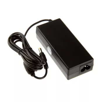 Adaptador de alimentação Akasa 65W NUC e mini-ITX