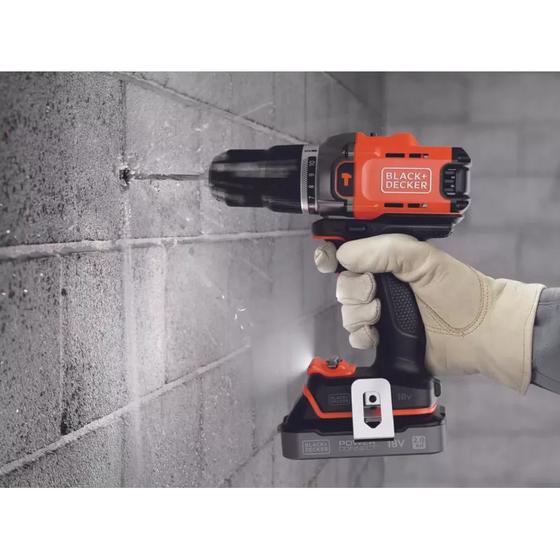 Berbequim aparafusador com bateria 18V BCD383D2TA Black+DECKER