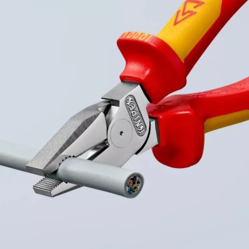 Alicate Knipex 02 06 180