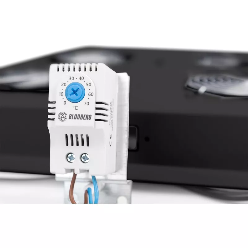 Unidade de refrigeração de teto Digitus DN-19 FAN-4-B-N
