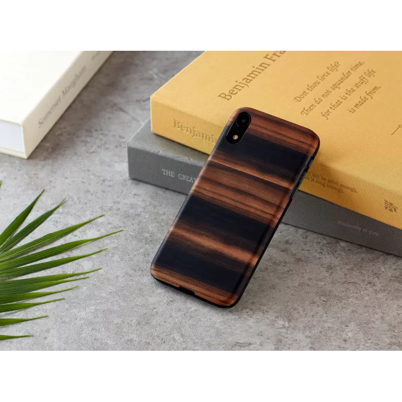 Capa para smartphone man and wood para iPhone XR — ébano preto, capa rígida protetora