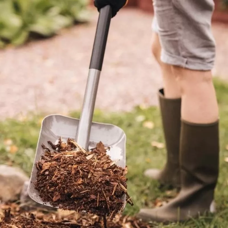 Pá Fiskars Ergonomic FS.S. 1025376 cinzento — pá de jardim ergonómica, Fiskars 1070058
