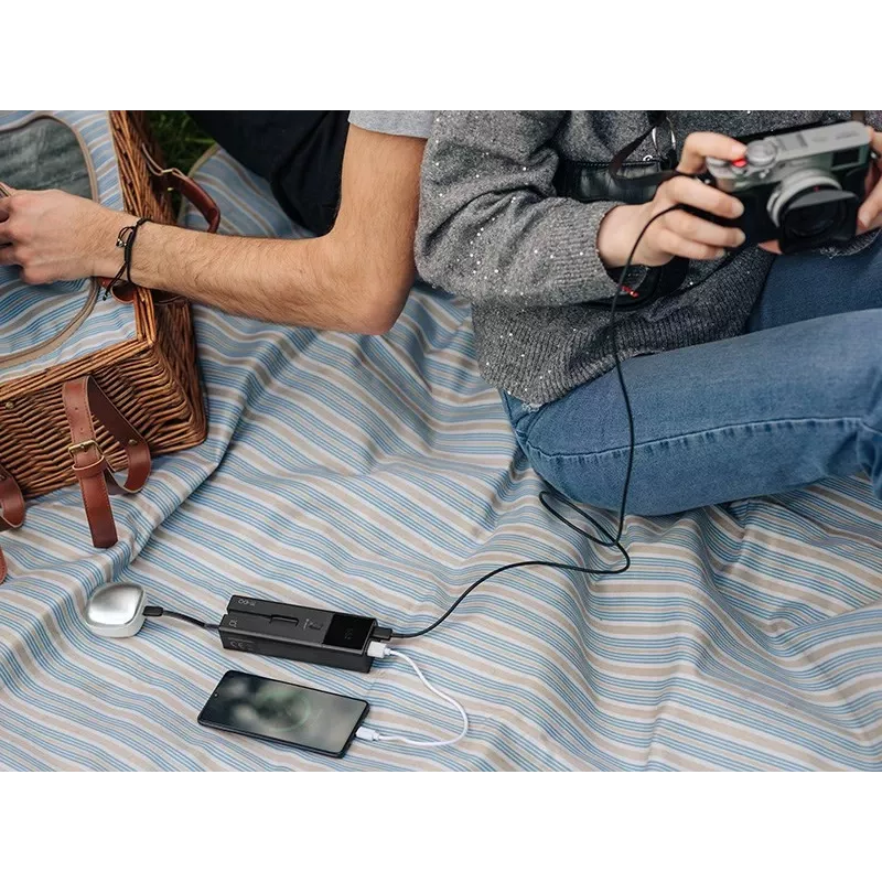Powerbank portátil TRACER Quant 10000 mAh Li-Ion, PD & QC3.0, 3 ligações (2×USB-C, 1×USB-A), 100W, preto