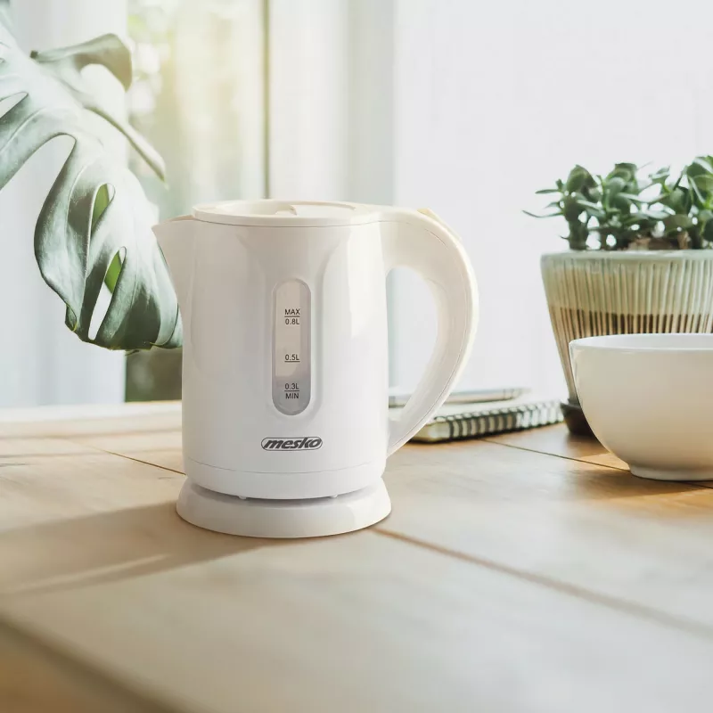 Chaleira elétrica Mesko | MS 1376 | Elétrica | 850 W | 0,8 L | Plástico | Base rotativa 360° | Branco