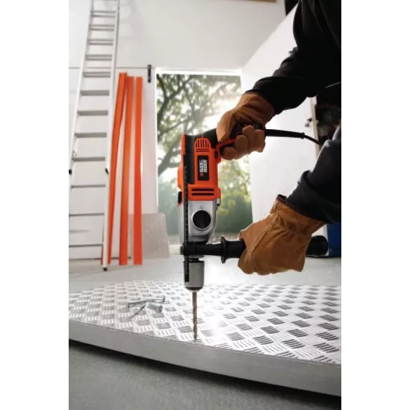 Berbequim de percussão 1100W 13mm BLACK+DECKER