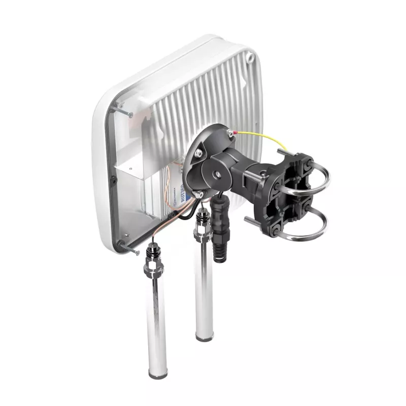 QuWireless QuMax A360M antena LTE + Wi-Fi direcional para Teltonika RUT360, PoE/LAN, 4–6 dBi, polarização vertical, IP67, branca