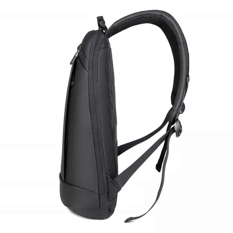 Mochila Sponge Thinbag 15,6 polegadas preta — mochila fina para portátil Sponge, compatível com dispositivos de 15,6 polegadas