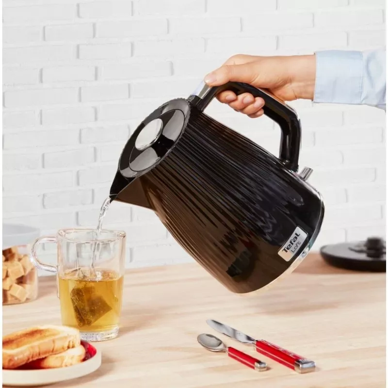 Chaleira Tefal KO2508 1,7 l, 2400 W, preto, resistência oculta