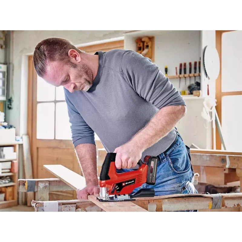 Einhell TC-JS 18/70 Li serra tico-tico a bateria 4321280, Power X-Change, 18 V, 2700 cursos/min, profundidade de corte 70 mm, com bateria de 2,5 Ah e carregador, vermelho/preto