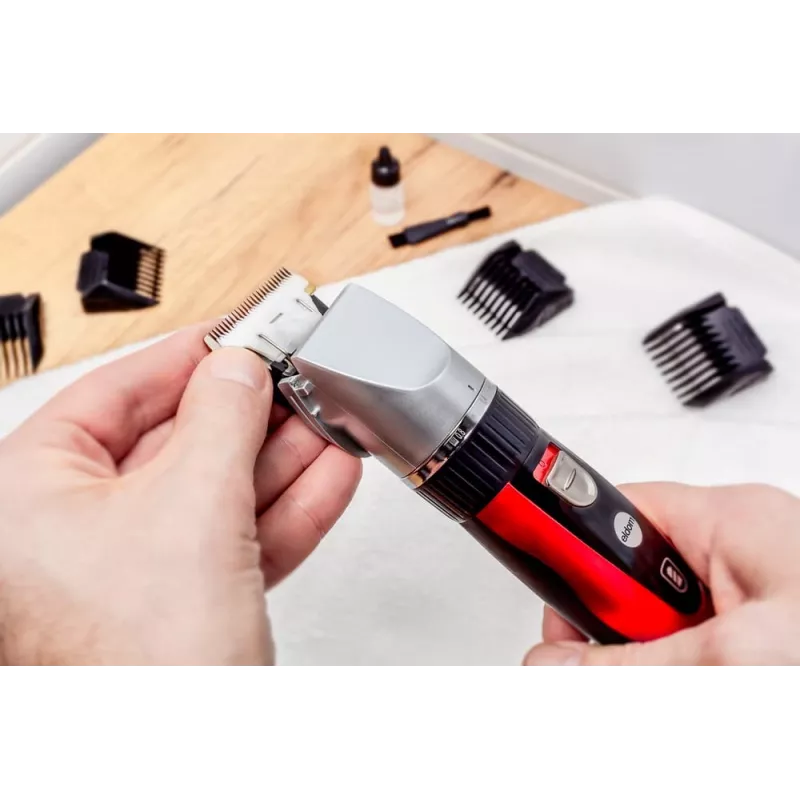 Máquina de cortar cabelo MG10U