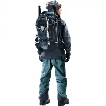 Mochila DEUTER Freerider Pro 34+ — mochila técnica para freeride e esqui de montanha, 34 L, preta, suporte para capacete, cinto de cintura