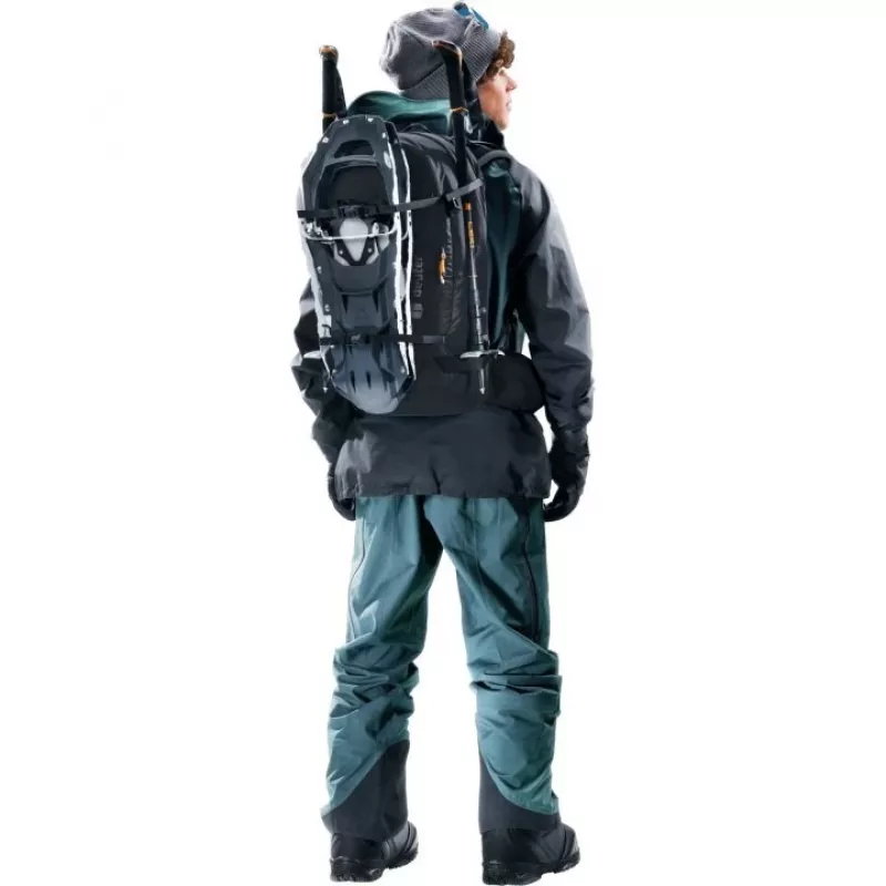 Mochila DEUTER Freerider Pro 34+ — mochila técnica para freeride e esqui de montanha, 34 L, preta, suporte para capacete, cinto de cintura