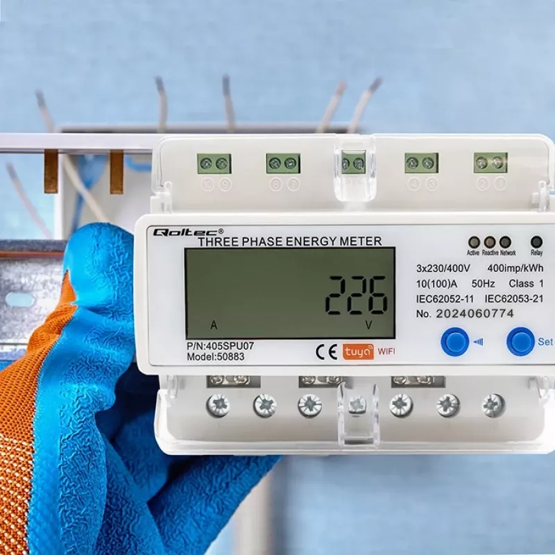 Contador de energia trifásico QOLTEC 50883 Wi‑Fi 400V com ecrã LCD