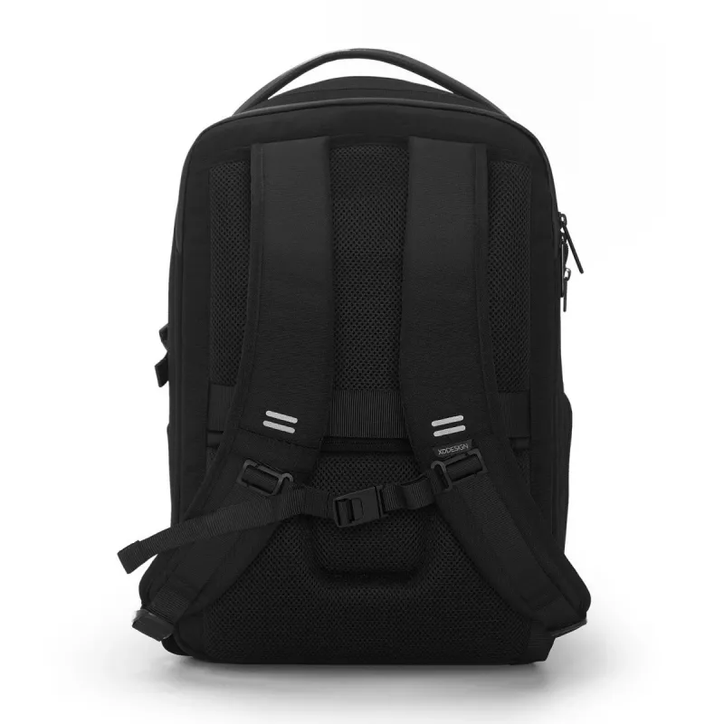 Mochila XDDESIGN Bizz preta — repelente à água, leve, modelo P705.931