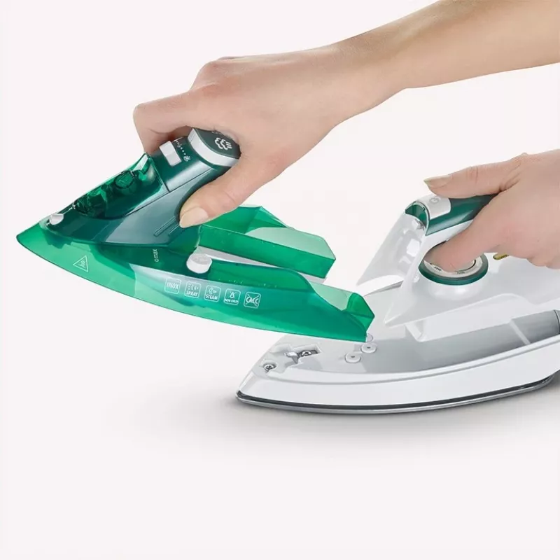 Severin BA 3261 Ferro de engomar ferro a vapor base cerâmica 2400 W branco, verde