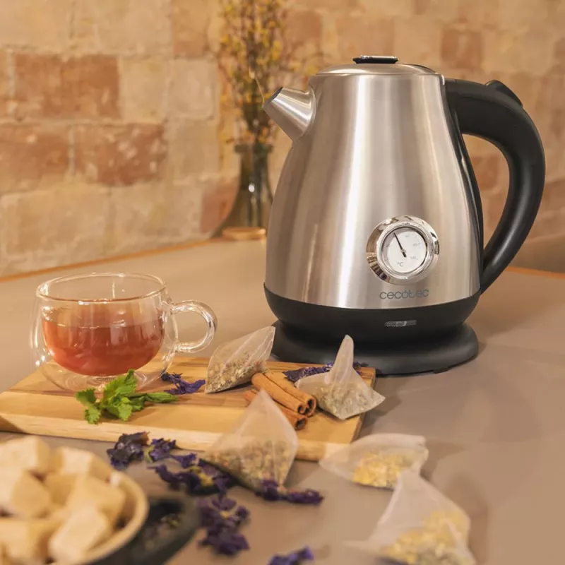 Cecotec Thermosense 620 Retro Steel Chaleira elétrica 1,7 l 2200 W aço inoxidável
