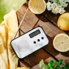 Adler AD 1907 rádio digital PLL, AM/FM, 40 estações pré-definidas, alarme com soneca, USB-C, bateria recarregável integrada, ficha de 3,5 mm, branco/preto