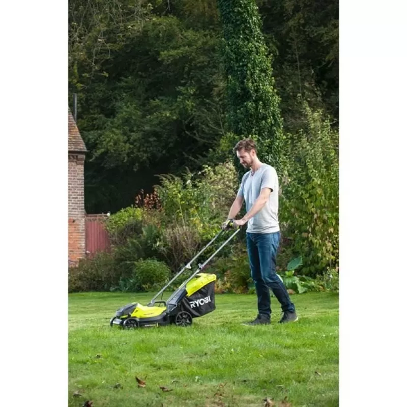 Corta-relvas Ryobi OLM1833B empurrar a bateria preto, verde