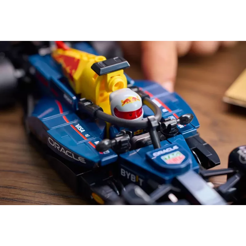 LEGO Speed Champions 77243 Oracle Red Bull Racing RB20 Carro de corrida F1