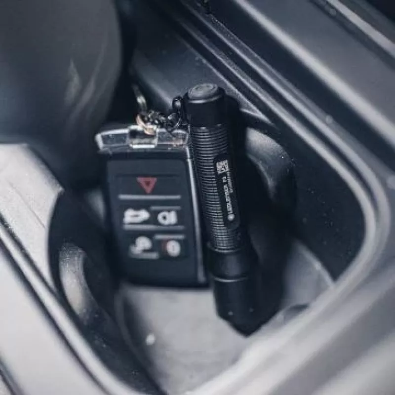 Ledlenser P3 lanterna, preta