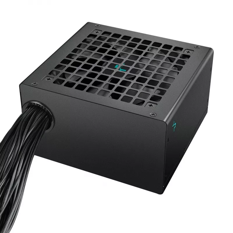 Fonte de alimentação DeepCool PN750D 750 W 20+4 Pin ATX ATX preta