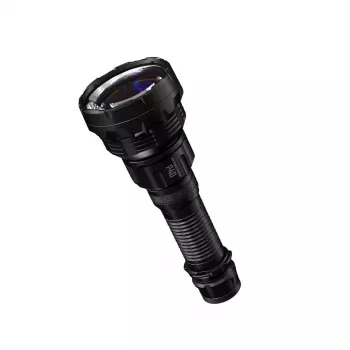 Lanterna Nitecore P40 2000 lúmenes ultra-longo alcance, modelo P40