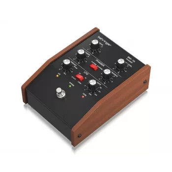 Pedal de efeitos para guitarra Behringer BM-13 PHASER