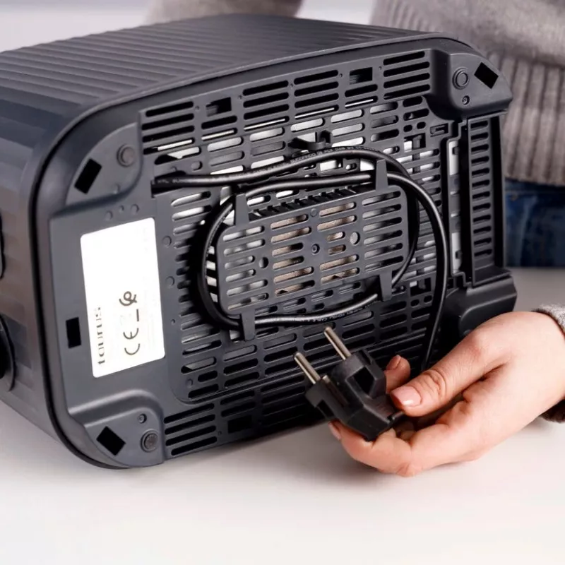 Torradeira Taurus Jonic Toast 2 fatias 1150 W preta