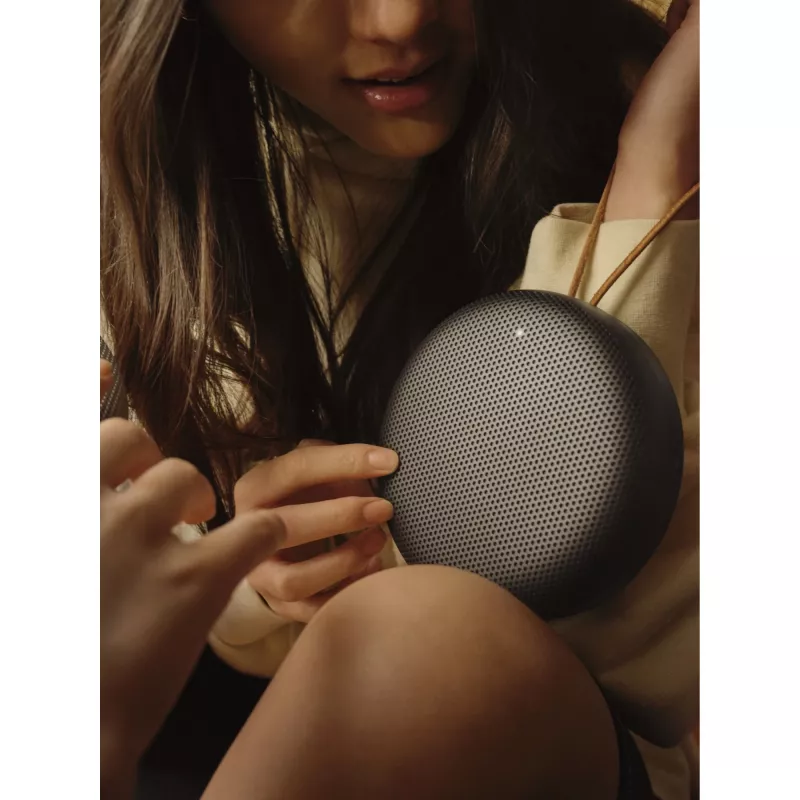 Bang & Olufsen Beosound A1 2nd Gen 1734002 coluna, preta
