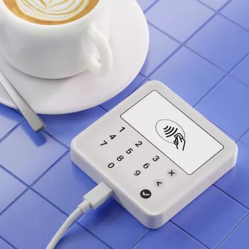 Leitor de cartões SumUp RDR-SUL-010 — pagamentos sem contacto (NFC) e com chip (EMV)