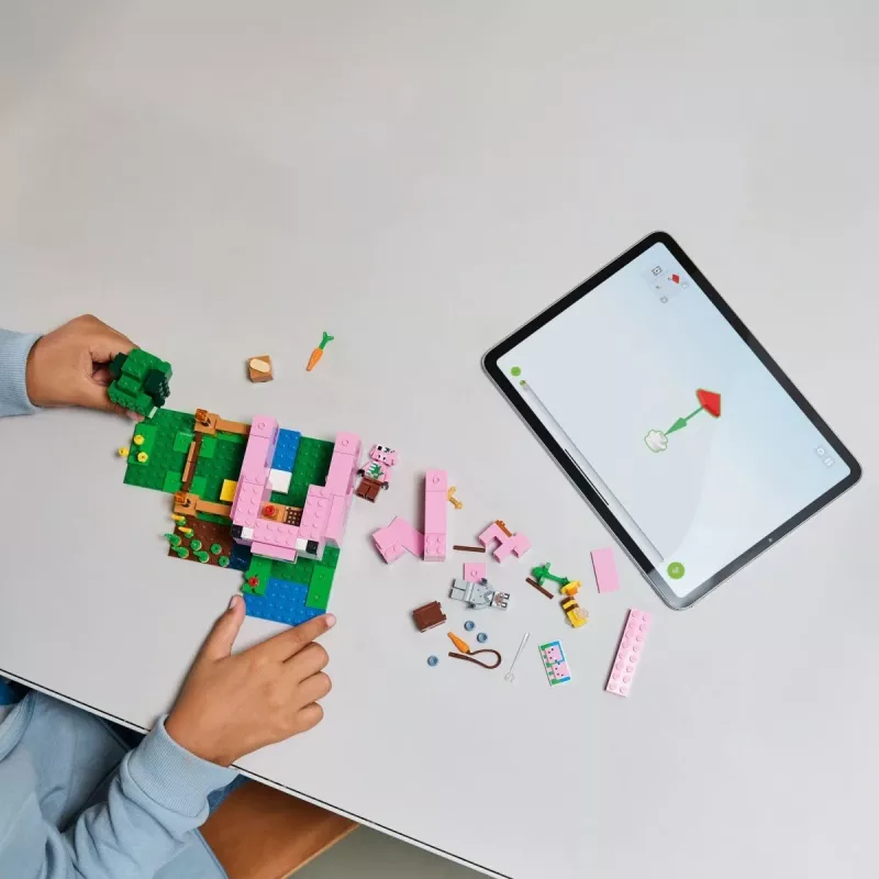 LEGO MINECRAFT 21268 A casa do porco bebé