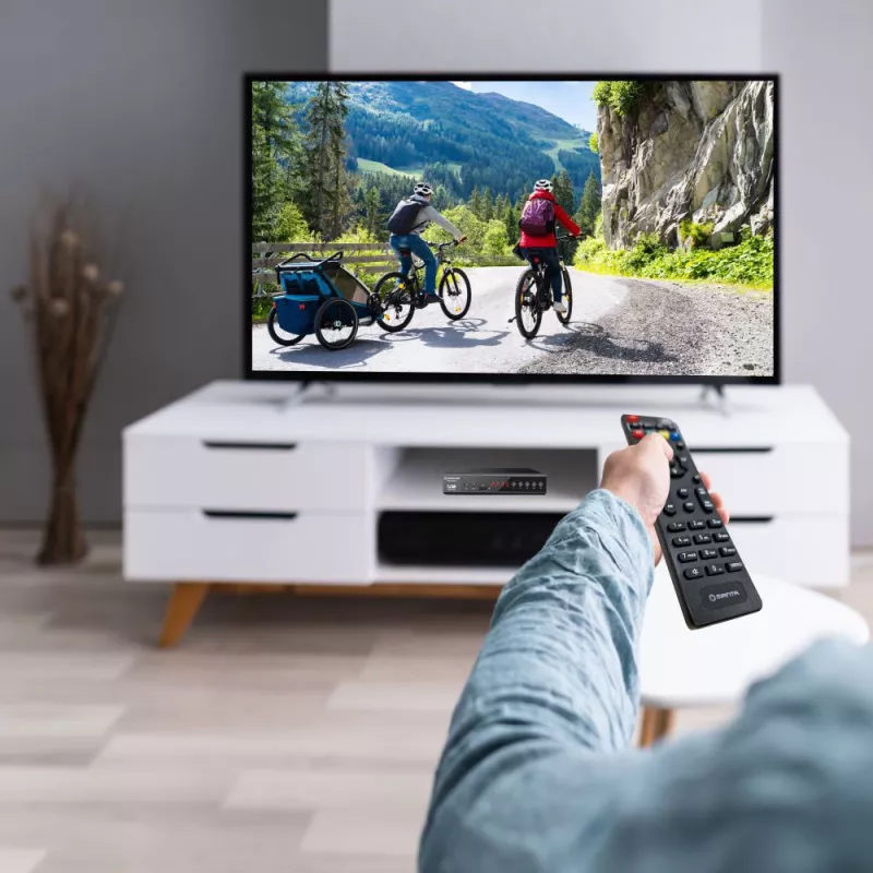 Recetor de TV digital MANTA DVBT025PRO DVB-T2 suporte Full HD gravação USB
