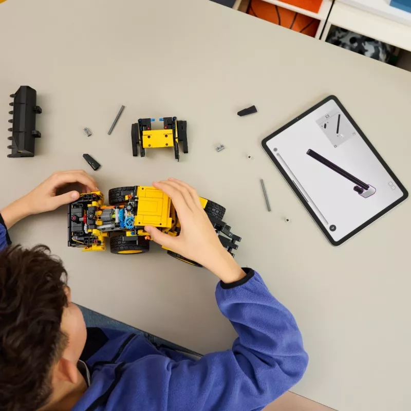LEGO Technic Volvo L120 Carregadora Elétrica Modelo 42209, 973 peças, para crianças a partir dos 9 anos, 140×110×350 mm