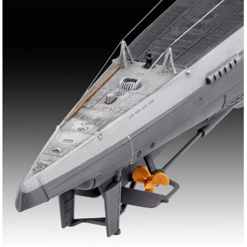 Modelo em plástico German Submarine T.IX C/40 1/144
