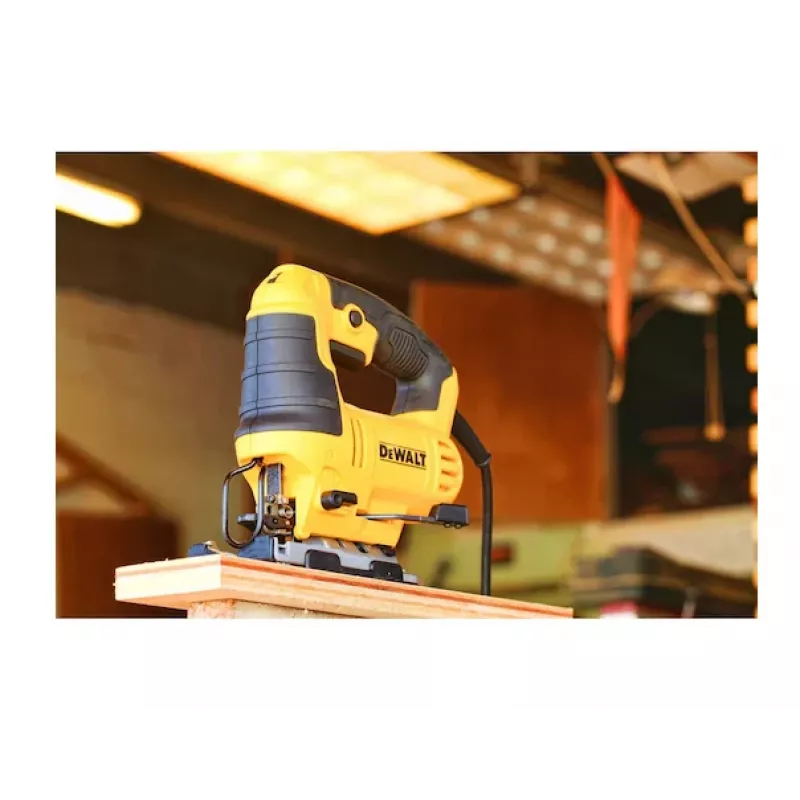 Serra de vaivém elétrica 650W DEWALT DWE349