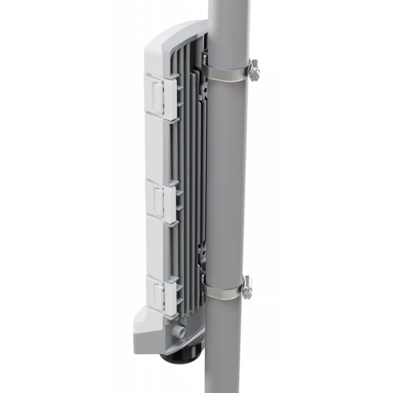 Switch de rede MikroTik CSS606-1G-2Gi-3S+OUT switch de 6 portas com uplinks 1G e 10G SFP+