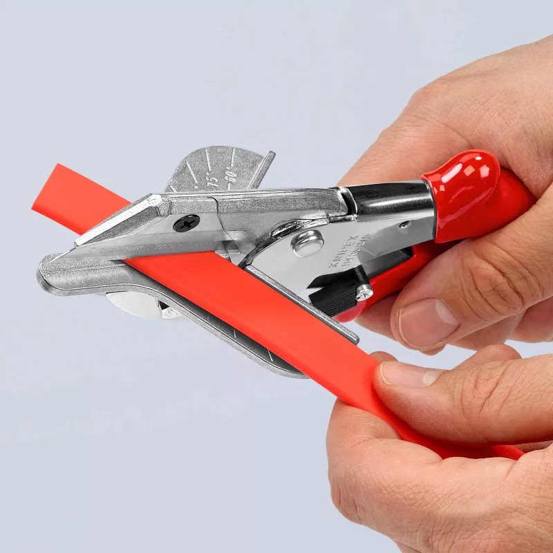 Knipex 94 35 215 Tesoura de esquadria para perfis de plástico e borracha, 215 mm