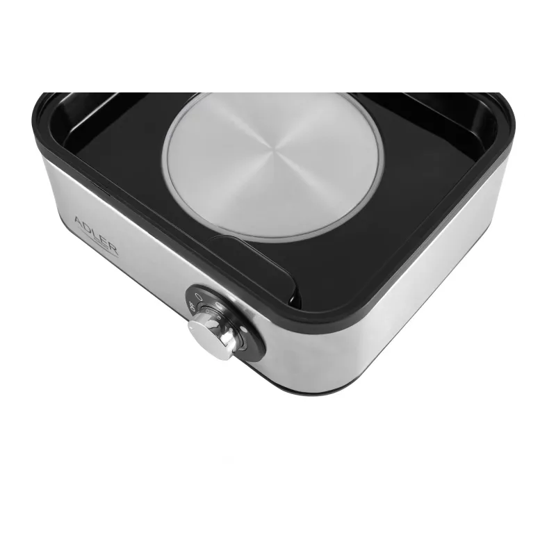 Cozedor de ovos Adler AD 4486 — capacidade para 8 ovos, 800 W, aço acetinado preto com tampa transparente