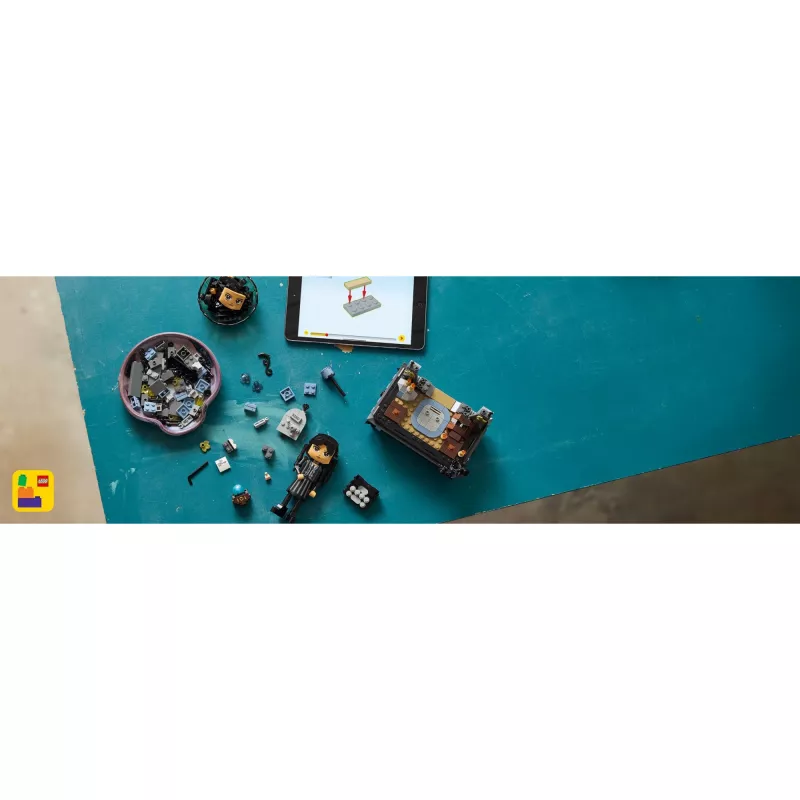 LEGO WEDNESDAY 76780 Figura Wednesday Addams
