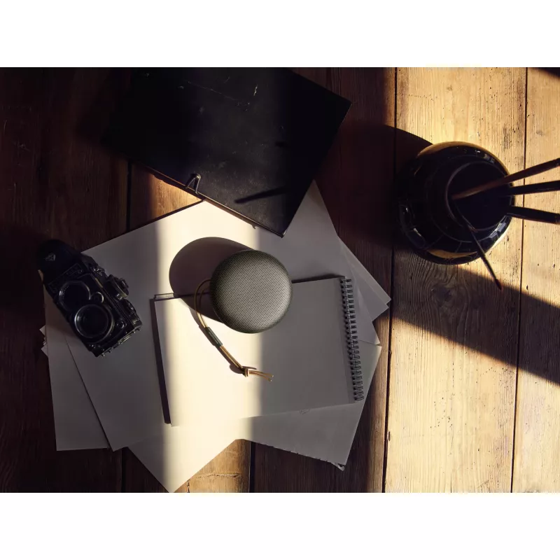 Bang & Olufsen Beosound A1 2nd Gen 1734002 coluna, preta