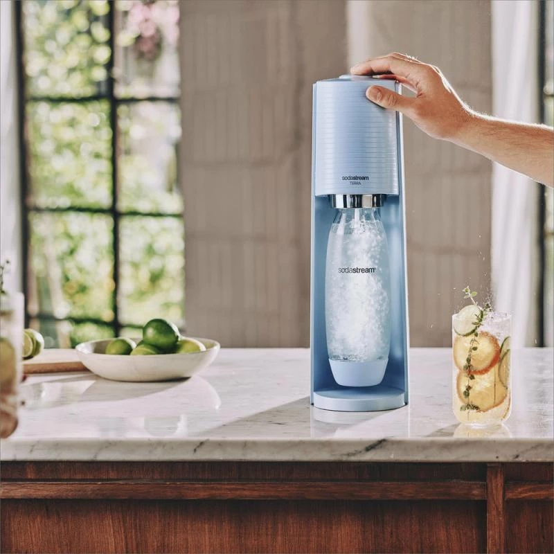 SodaStream máquina de gaseificar Terra azul-claro QC com CO2 e garrafa PET de 1L