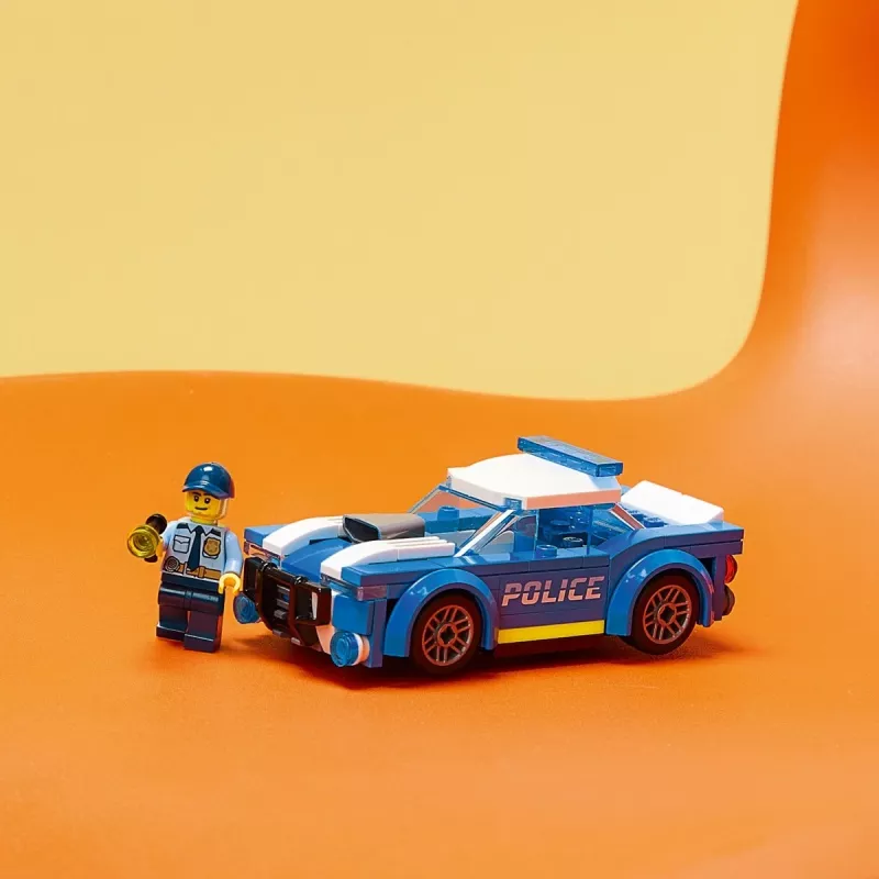 LEGO 60312 City Carro de Polícia brinquedo para crianças a partir dos 5 anos com minifigura de polícia pequena ideia de presente série de aventuras veículo de perseguição conjunto de construção