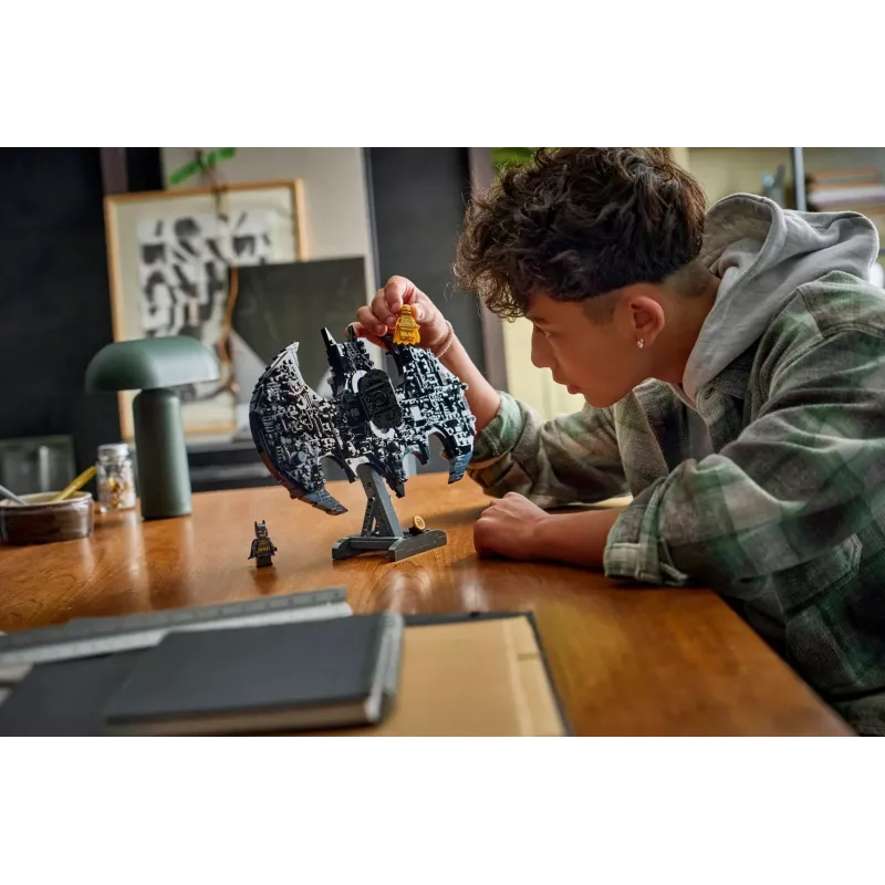 LEGO BATMAN 76330 O logótipo do Batman