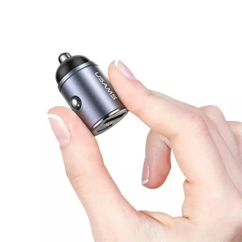 Carregador de automóvel usams C38 30W — 1x USB-A + 1x USB-C carregamento rápido